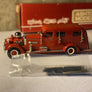 Miniature de pompiers Ashton Model No 55G 1937 Ahrens-Fox Sedan Pumper à l'échelle 1/43