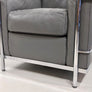 Fauteuil LC2 signé Le Corbusier et Charlotte Perriand