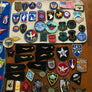 LOT INSIGNES ÉCUSSONS MILITAIRE