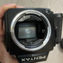 Appareil photo argentique Pentax 645 A & objectif 45mm F2.8