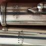 Magnifique flûte traversière en argent signée Couesnon & Cie Monopole Paris, numéro 5922
