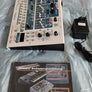 Magnifique Synthétiseur Roland SH-32