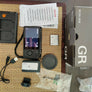 Appareil photo compact RICOH GR III