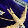 Magnifique Broche divine victorienne en or 18 carats sertie de diamants hirondelles en vol